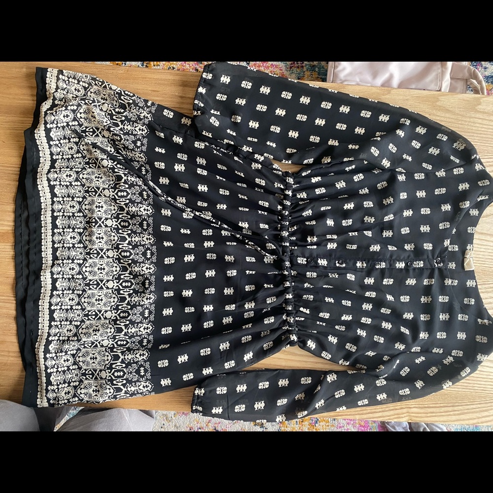 Black patterned long sleeve dress